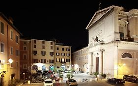 Guesthouse Coronari Courtyard